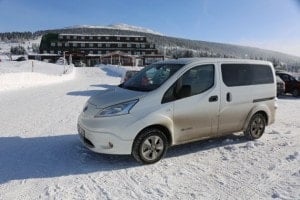 Extrémní zimní test Nissan eNV 200
